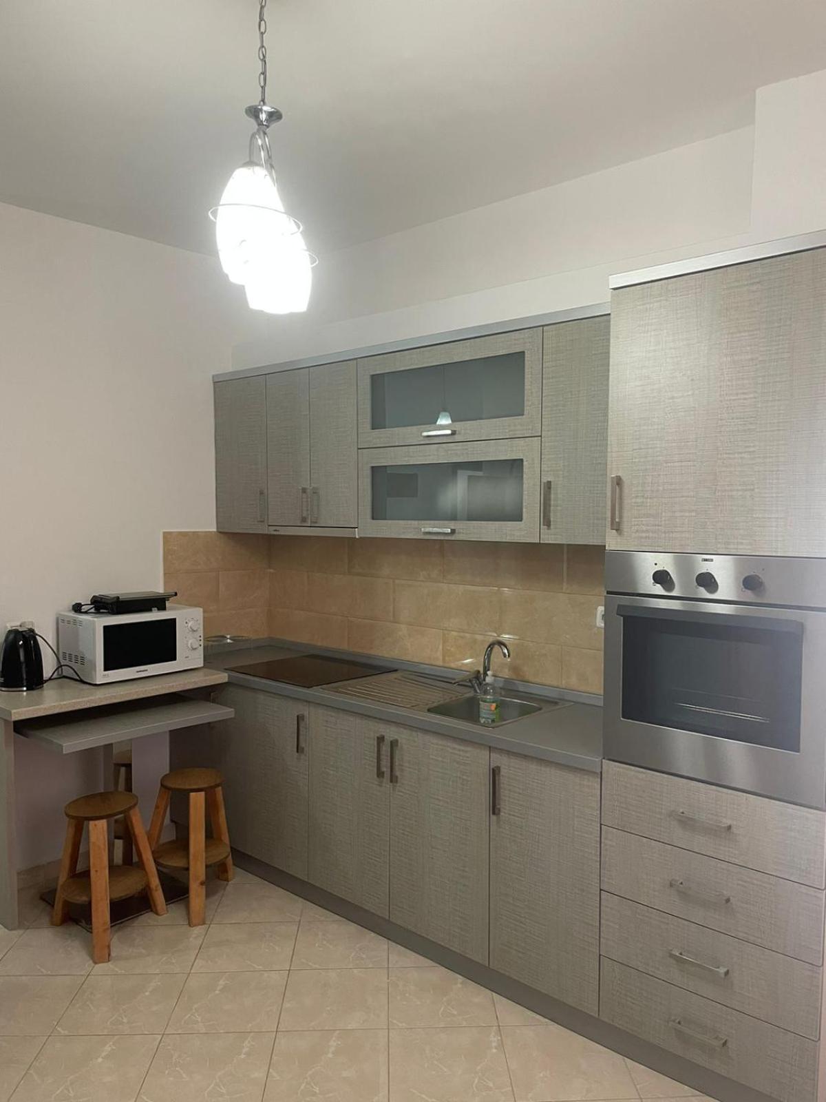 Relax Rental Влёра Номер фото